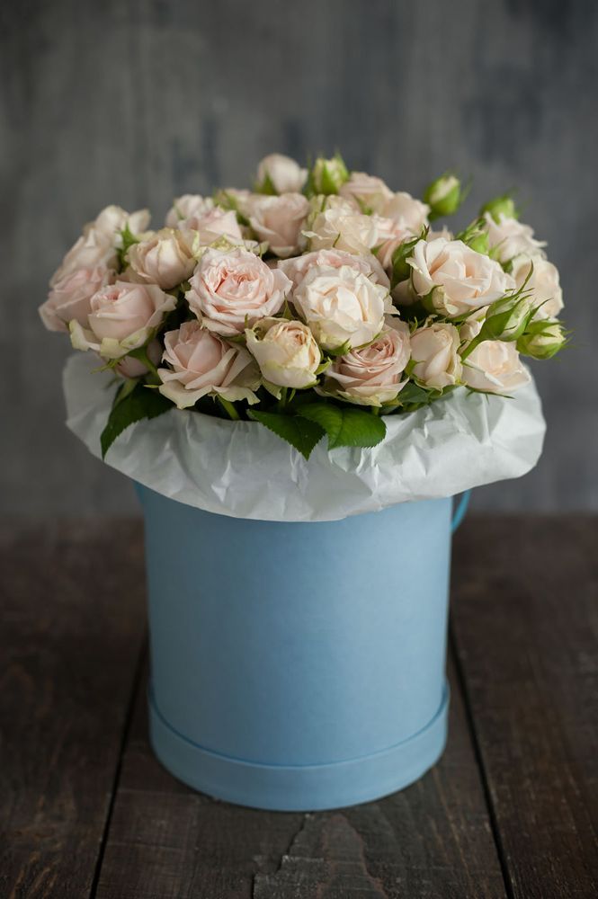 корпоративная коробка с розами для офиса в Улан-Удэ