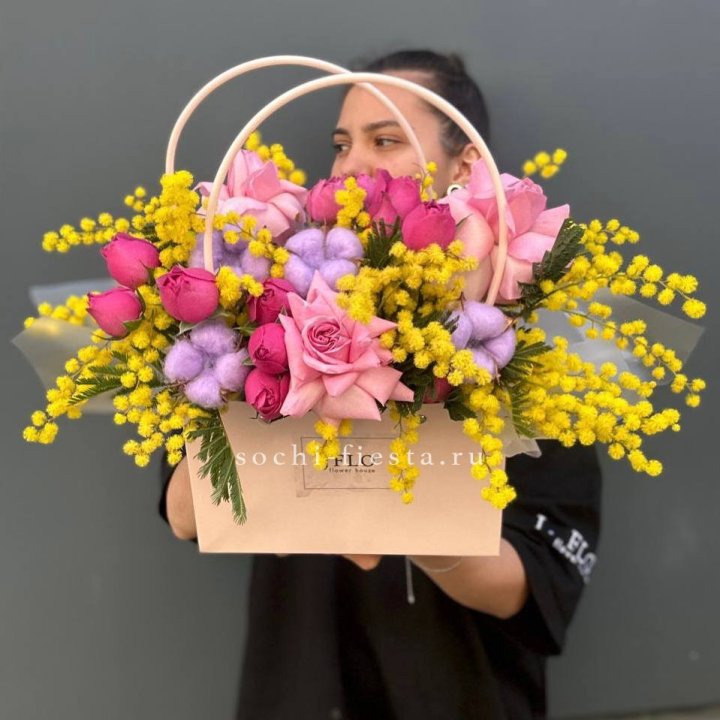 Сумочка мимозы и роз "Примавера" в Улан-Удэ