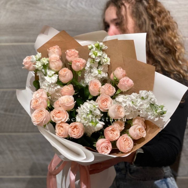 Букет бомбасти и маттиола в Улан-Удэ