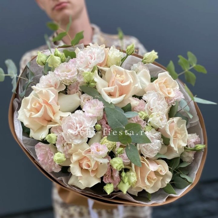  Букет кремовых роз "Мокко" в Улан-Удэ