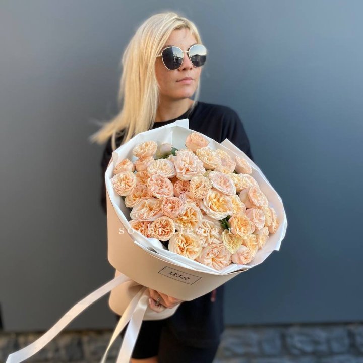 15 пионовидных роз №2 в Улан-Удэ