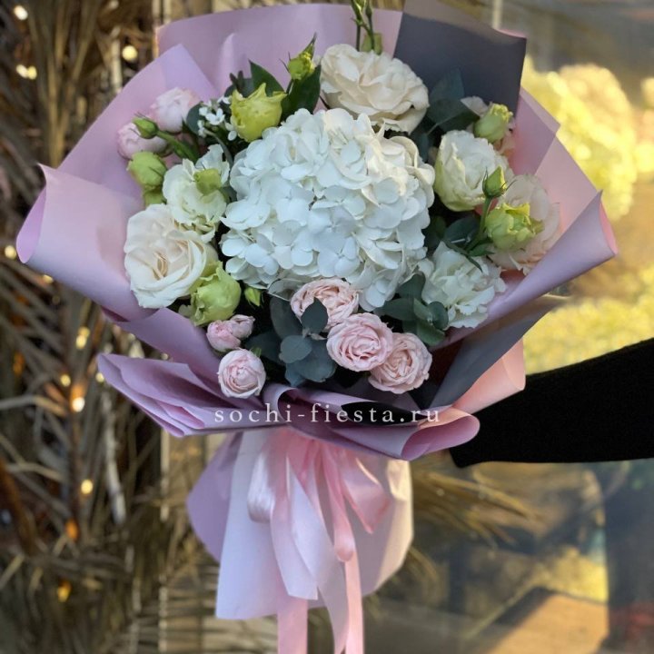 Букет с гортензией №3 в Улан-Удэ