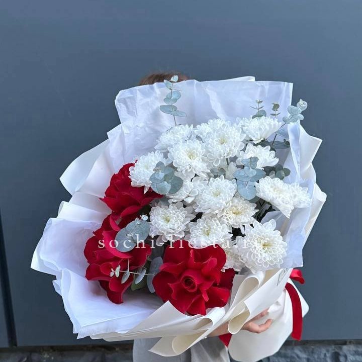 Дуо розы и хризантемы в Улан-Удэ