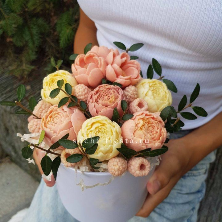 Шоколадный букет с ягодами в Улан-Удэ