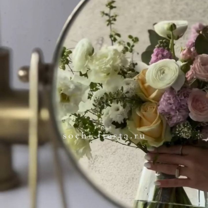 Цветочная подписка "Пакет средний" в Улан-Удэ