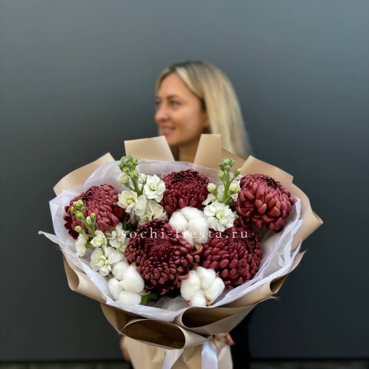 Хризантемы с маттиолой в Улан-Удэ