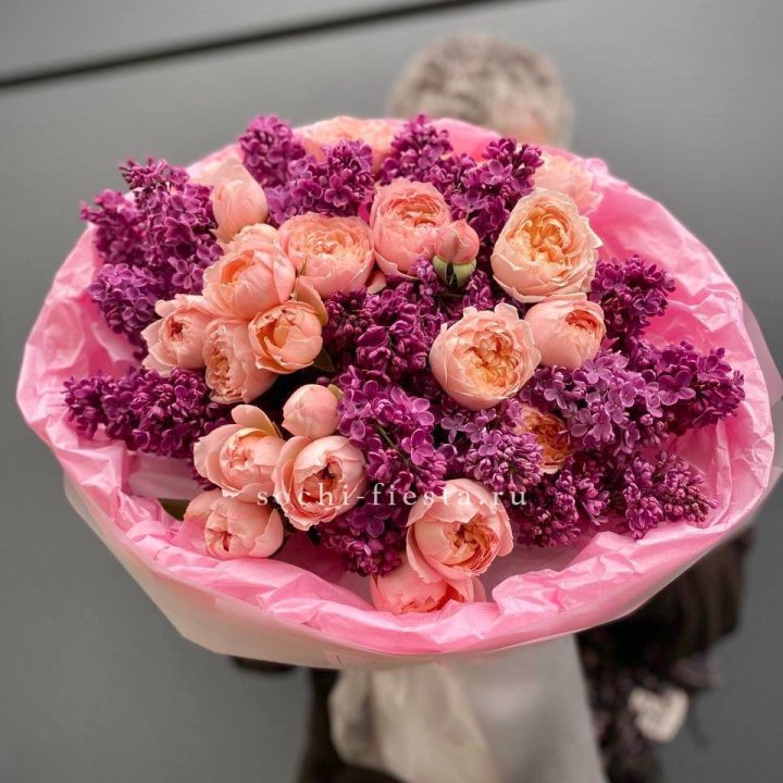  Дуо букет из кустовых роз и сирени в Улан-Удэ