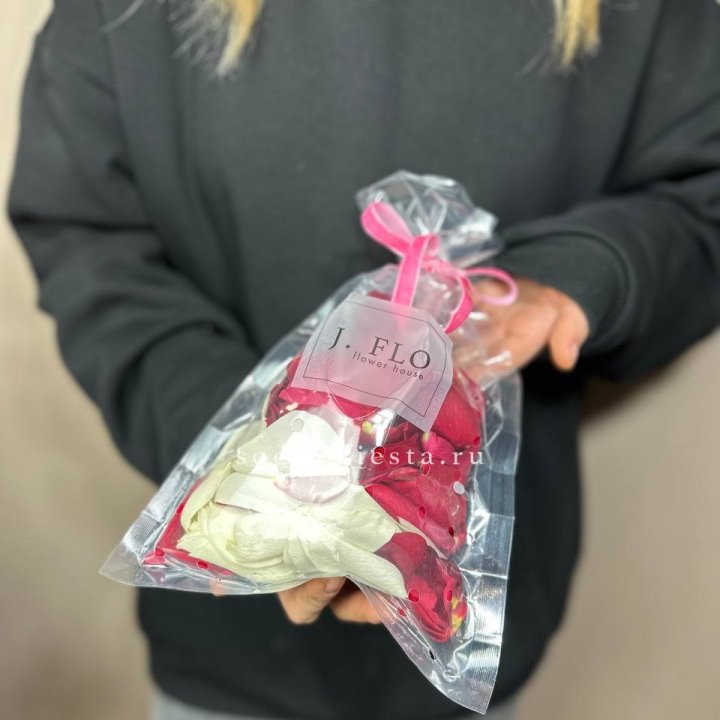 Лепестки роз в Улан-Удэ