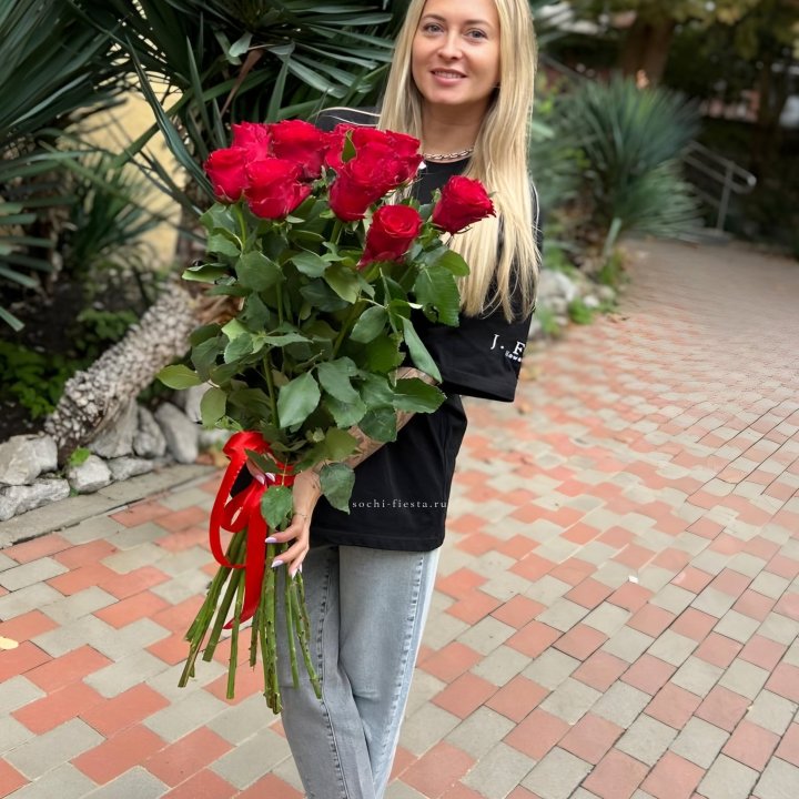 15 высоких красных роз в Улан-Удэ