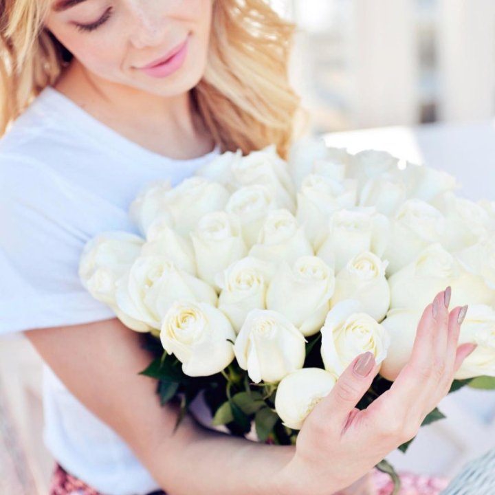 Букет высоких роз "Облака" в Улан-Удэ