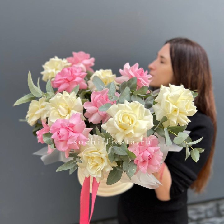 Зефирный бокс из 17 французских роз микс в Улан-Удэ