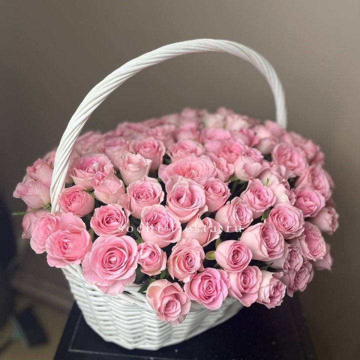101 розовая роза в корзине в Улан-Удэ