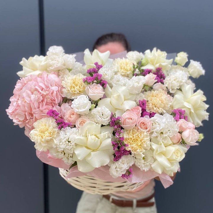 Корзина "Воздушная нежность" в Улан-Удэ