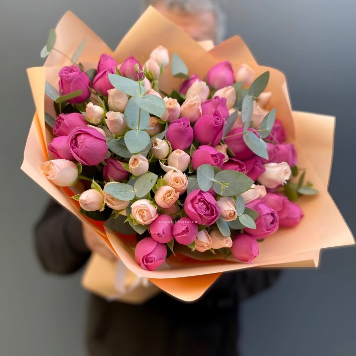 Букет кустовых роз Тендернес в Улан-Удэ