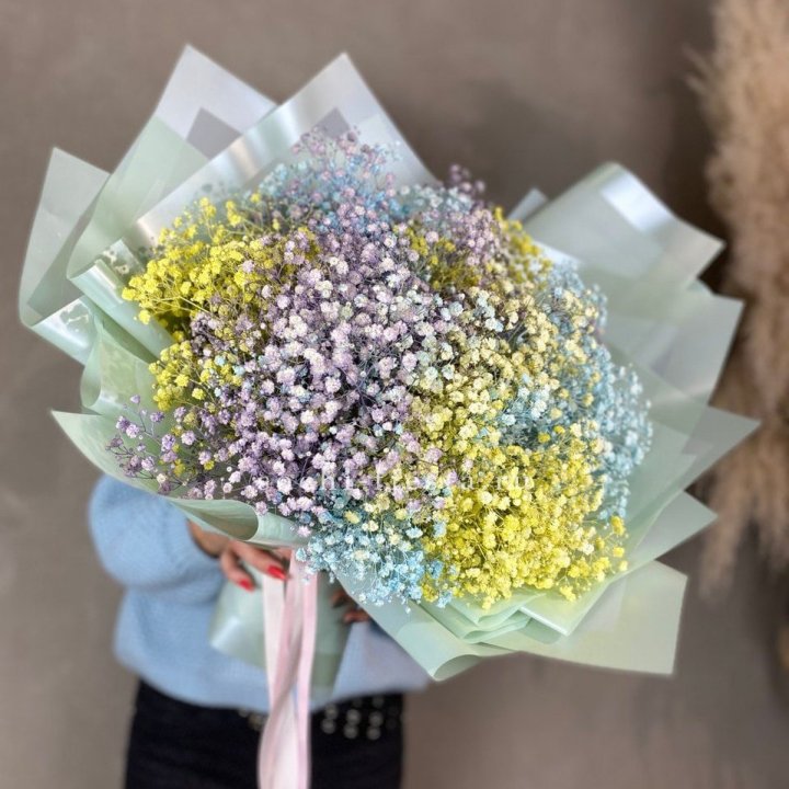 Букет радужных гипсофил в Улан-Удэ
