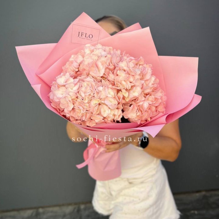 Букет гортензий "Крем" в Улан-Удэ