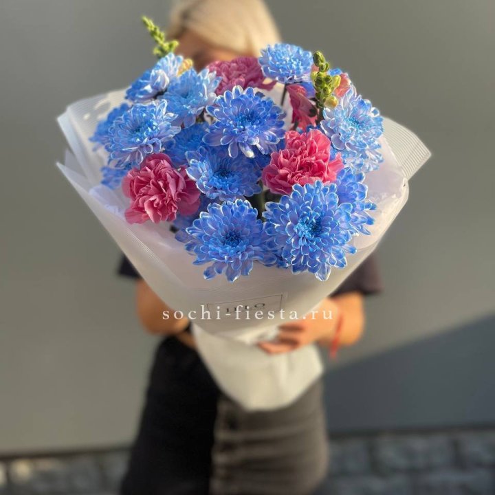 Букет сборный с хризантемой в Улан-Удэ