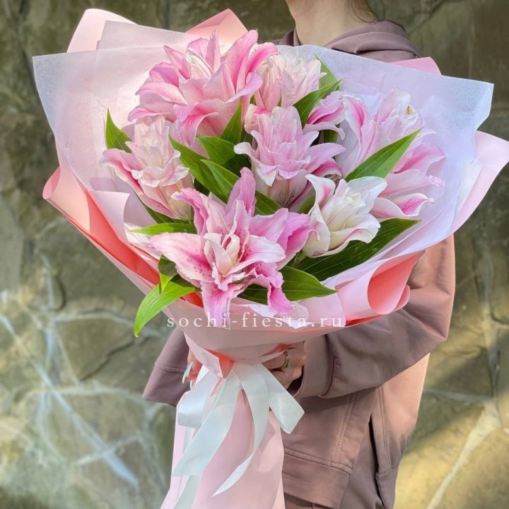 Букет пионовидных лилий №2 в Улан-Удэ