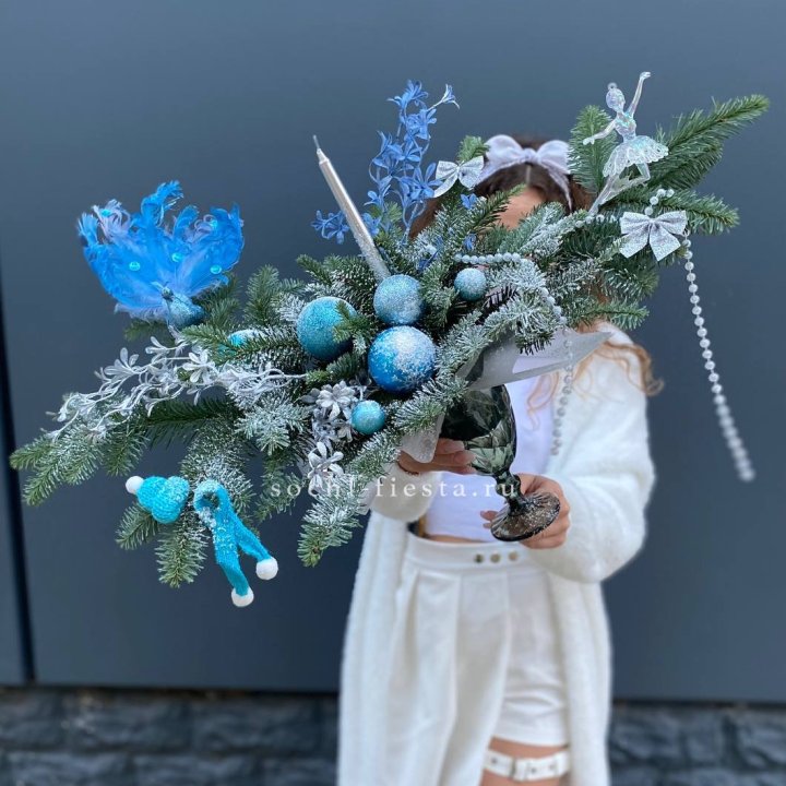 Композиция в бокале голубая в Улан-Удэ