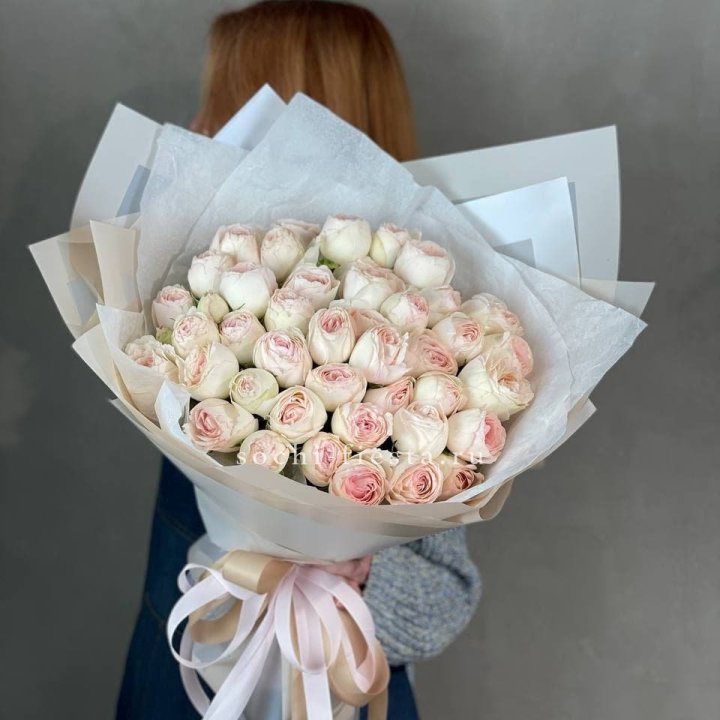 Букет пионовидных роз Пур лав в Улан-Удэ