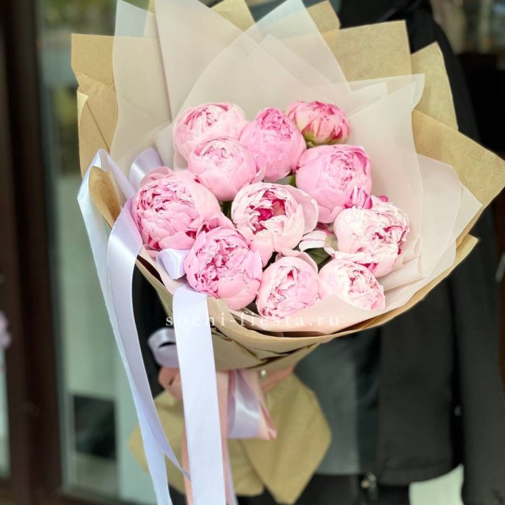 11 пионов в оформлении в Улан-Удэ