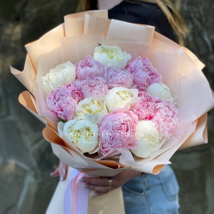 Букет 15 зефирных пионов в Улан-Удэ