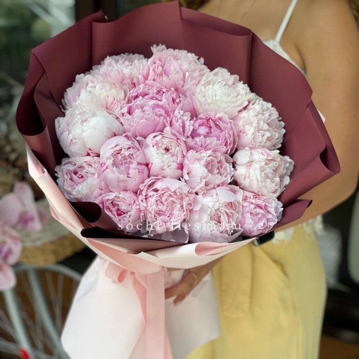 Букет 17 зефирных пионов в Улан-Удэ