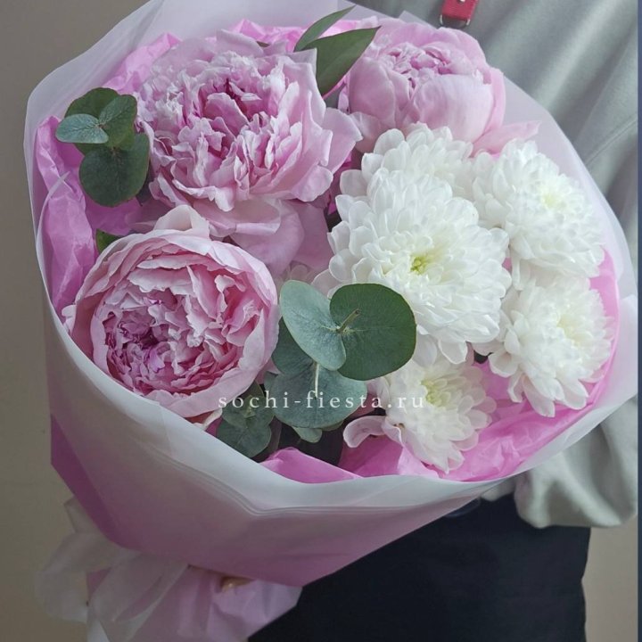  Букет комплимент с пионами в Улан-Удэ