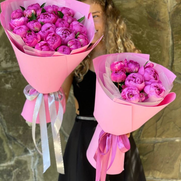 Букет ярких пионов  в Улан-Удэ