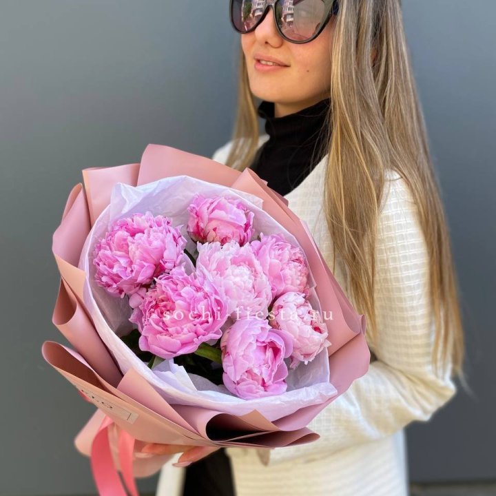 7 пионов в оформлении в Улан-Удэ