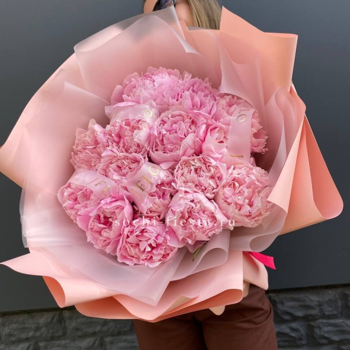 15 пионов "Монинг" в Улан-Удэ