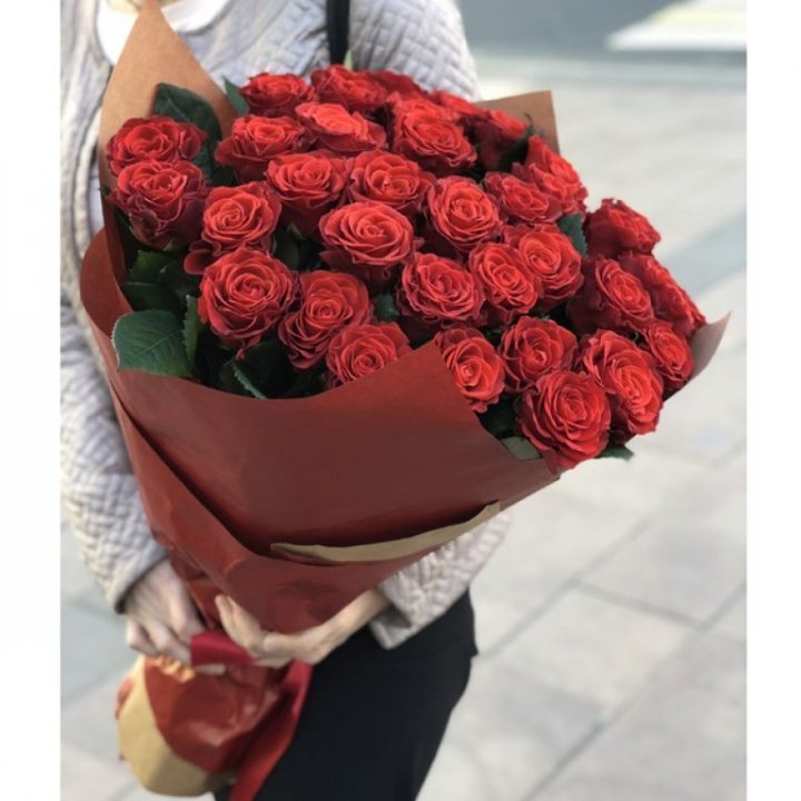 29 высоких роз  в Улан-Удэ