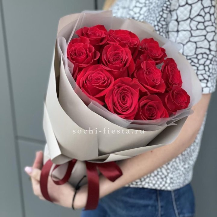 Букет красных роз "Рози" в Улан-Удэ