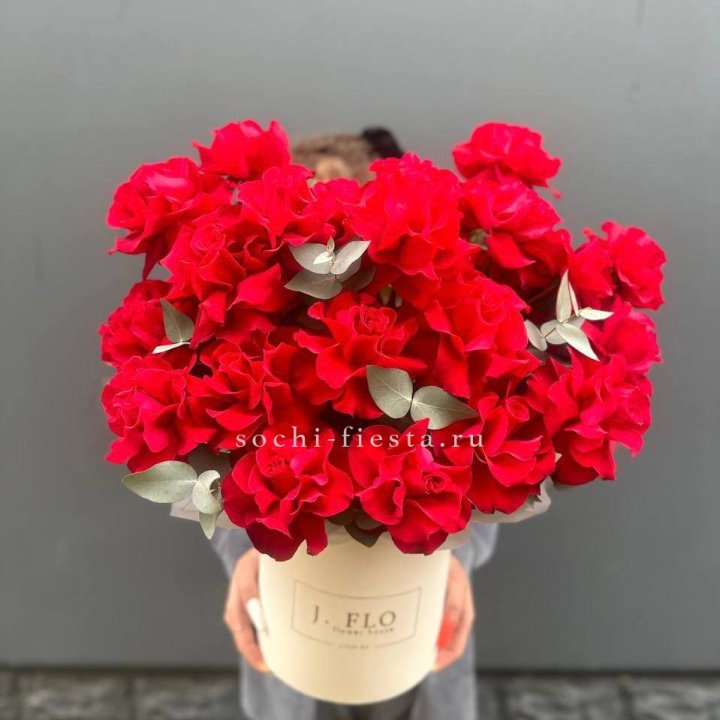 35 Французских роз в боксе в Улан-Удэ