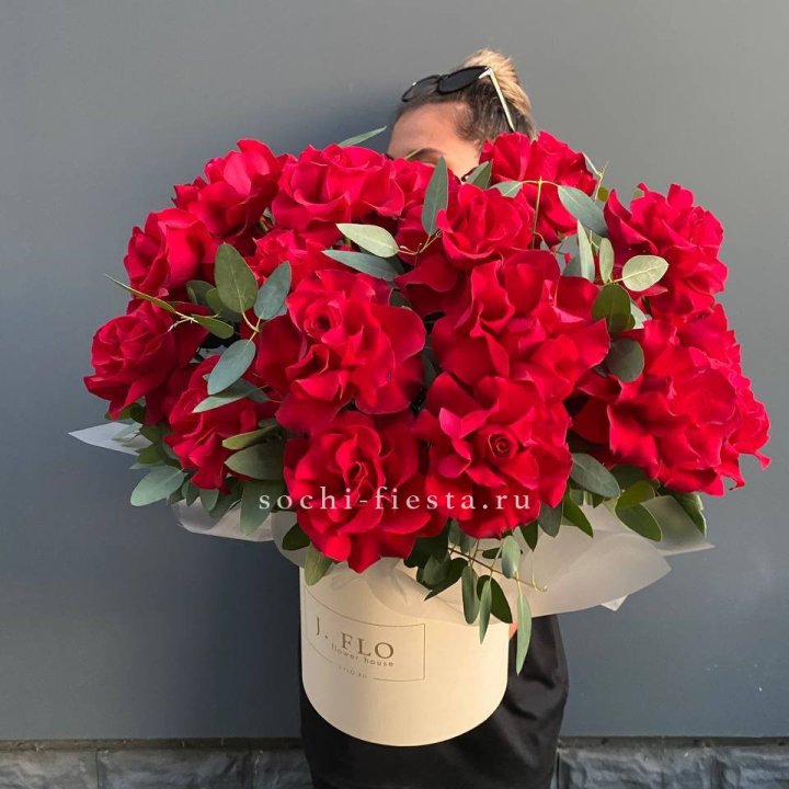 25 Французских красных роз в коробке в Улан-Удэ