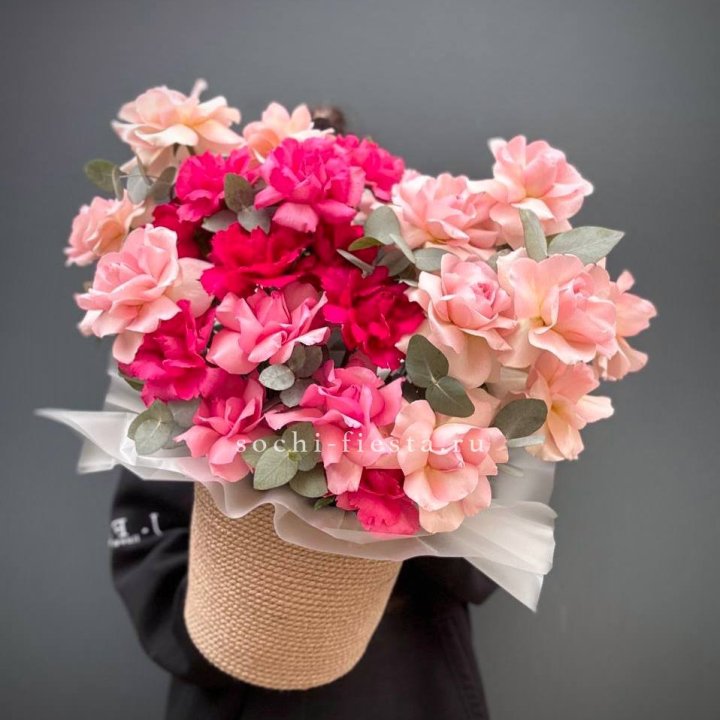 23 Французские розы Микс в боксе в Улан-Удэ