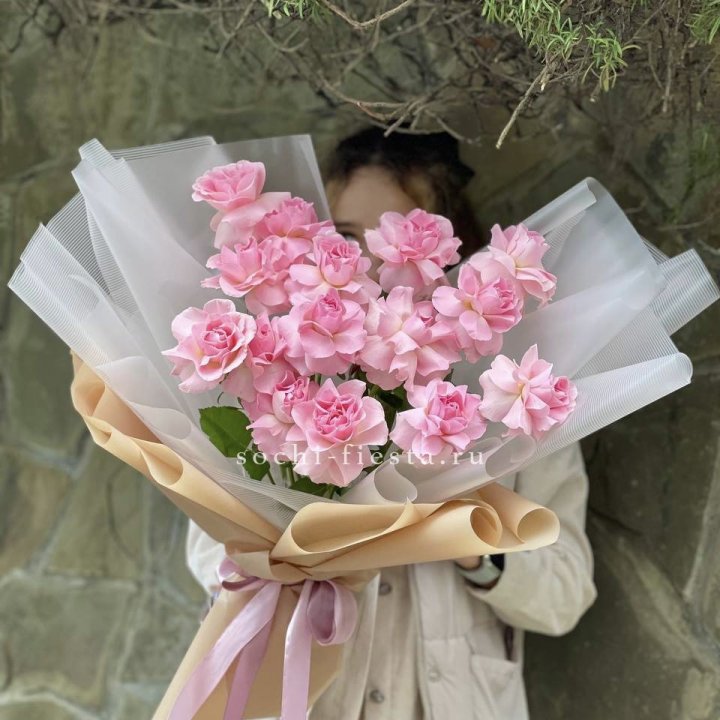 Букет из 15 французских роз Пинк дрим в Улан-Удэ
