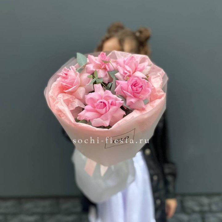 5 французских розовых роз  в Улан-Удэ
