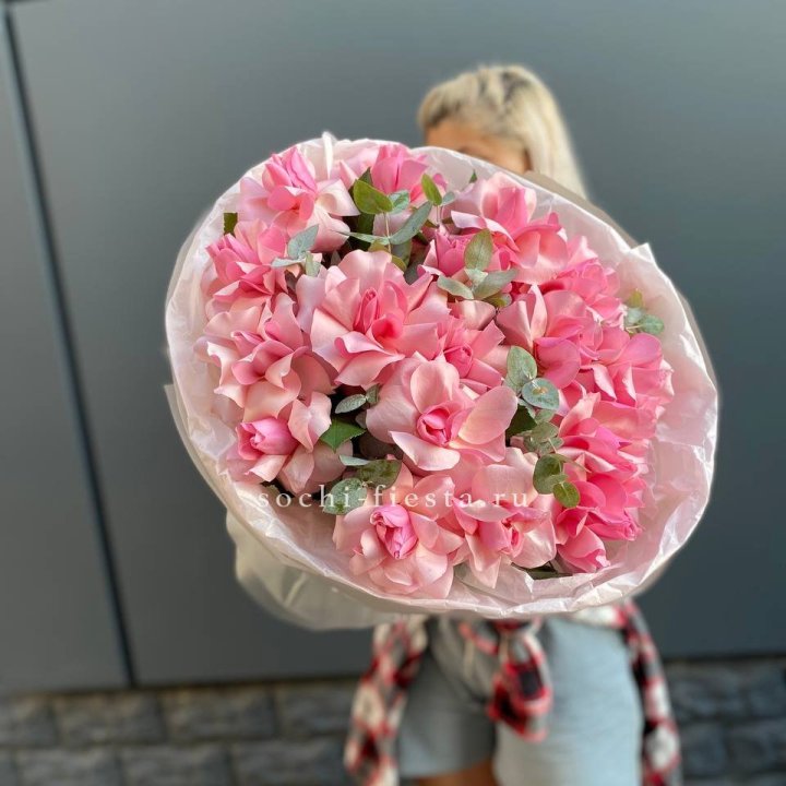 17 розовых роз в Улан-Удэ