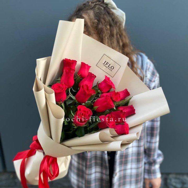 15 красных роз в Улан-Удэ
