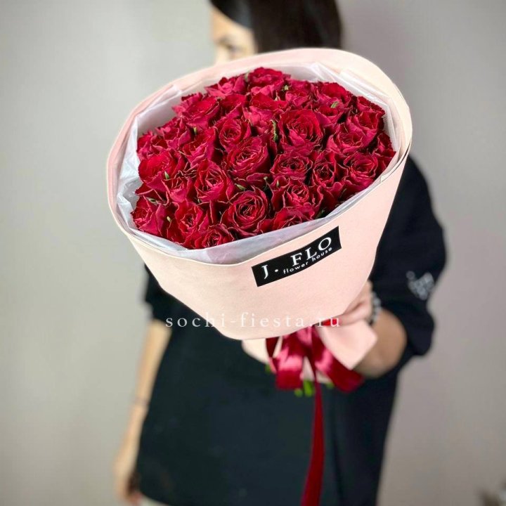 35 кенийских роз в Улан-Удэ