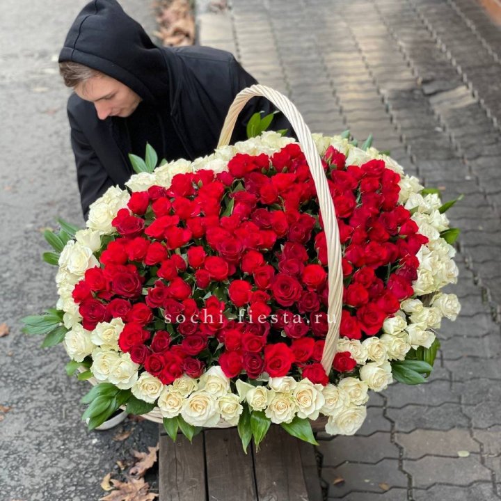 201  роза в корзине   в Улан-Удэ