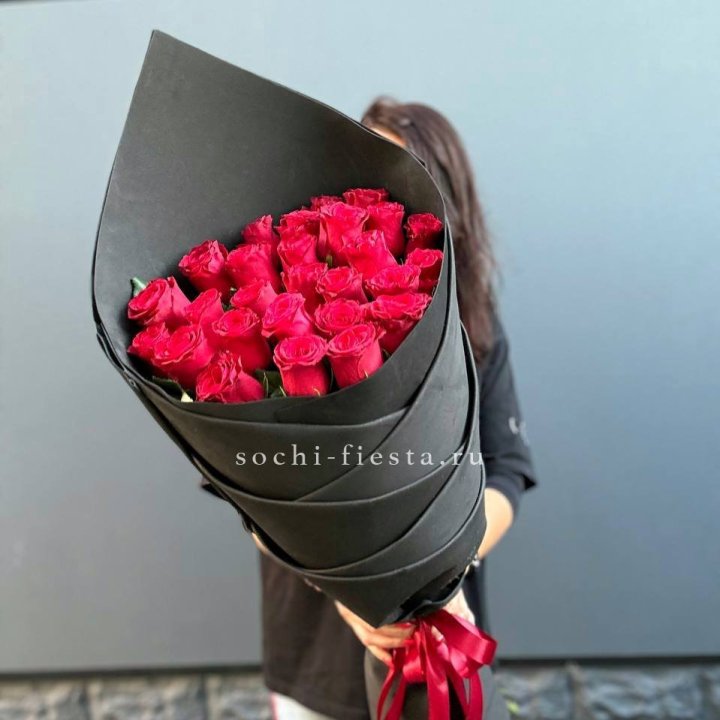 25 высоких красных роз в Улан-Удэ