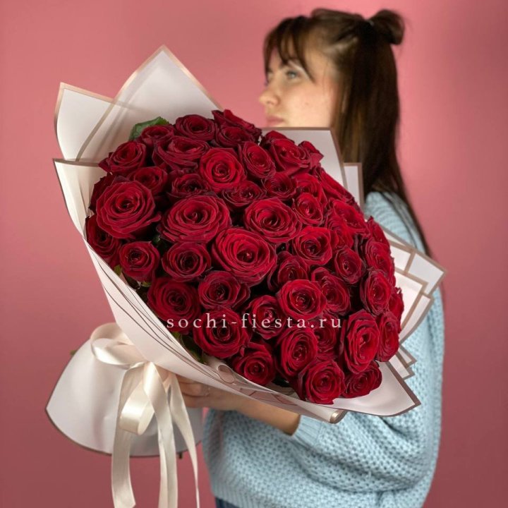 51 красная роза "Лавели" в Улан-Удэ