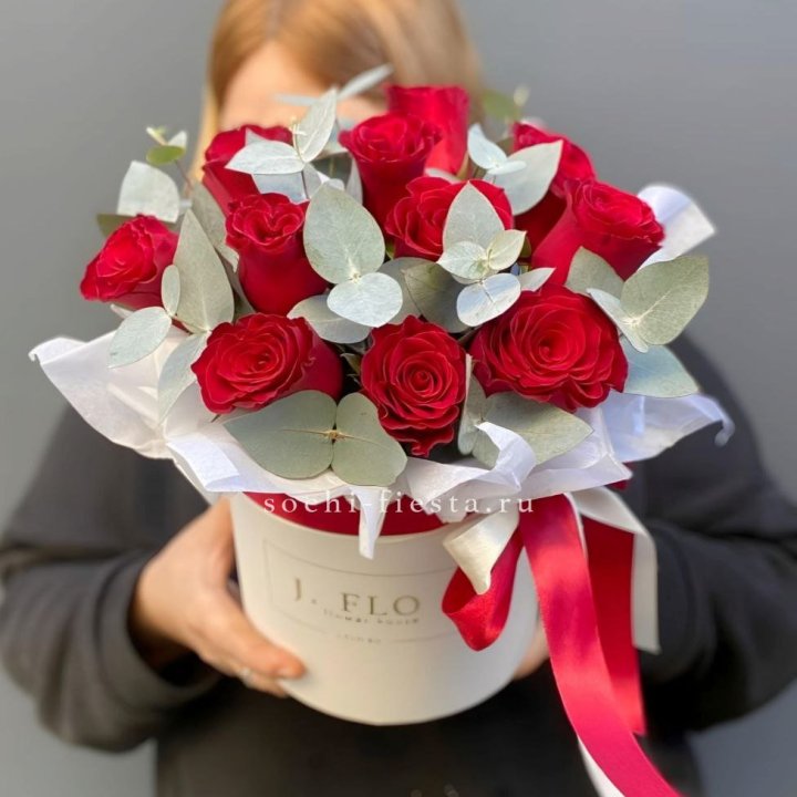 11 роз в шляпной коробке в Улан-Удэ