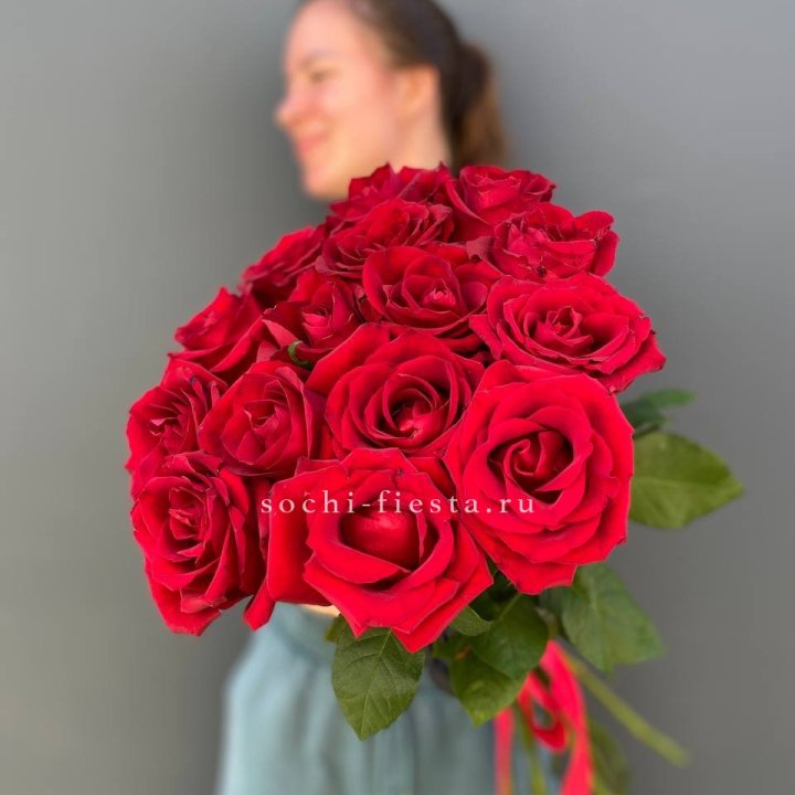 15 красных роз под ленту в Улан-Удэ