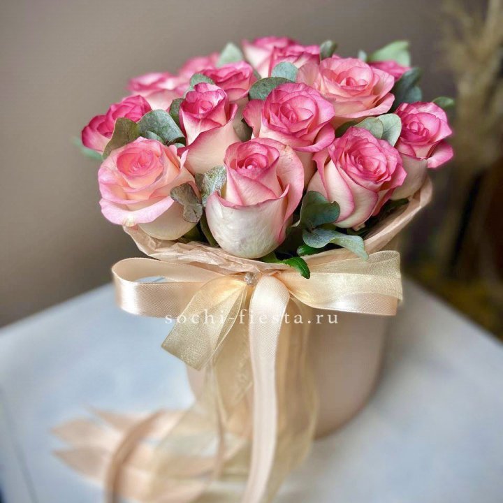 19 Роз Джумилия в коробке в Улан-Удэ