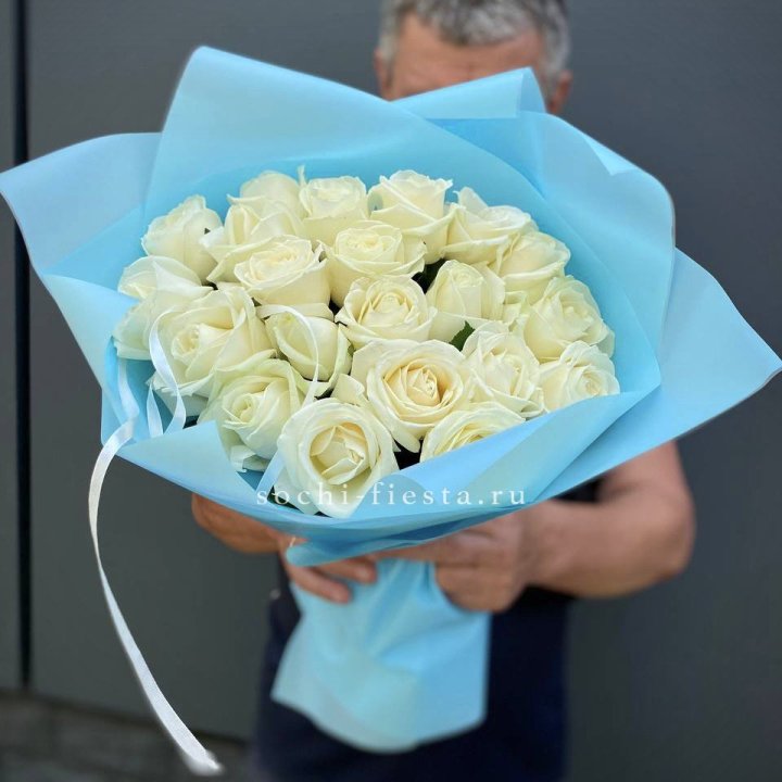 21 белая роза в Улан-Удэ