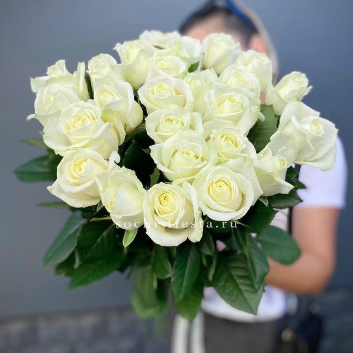 Голландские розы белые 25 в Улан-Удэ