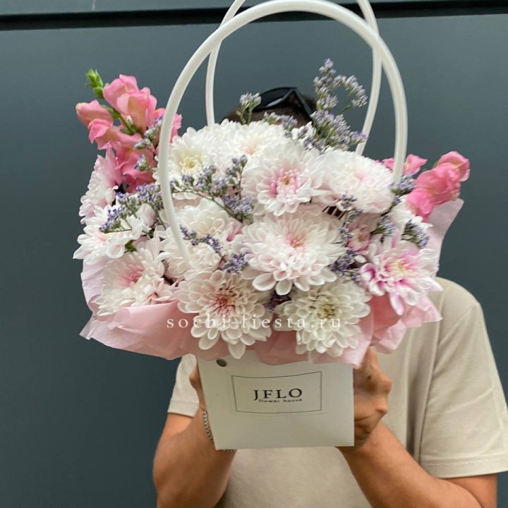 Сумочка из стойких цветов  в Улан-Удэ